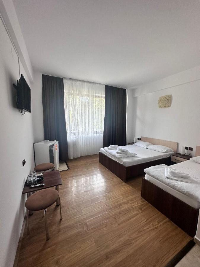 Paradox Oituz 3*